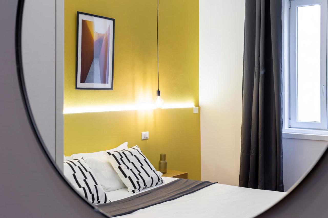 Elegante Appartamento Vicino Alla Stazione - Gold Trieste Ngoại thất bức ảnh