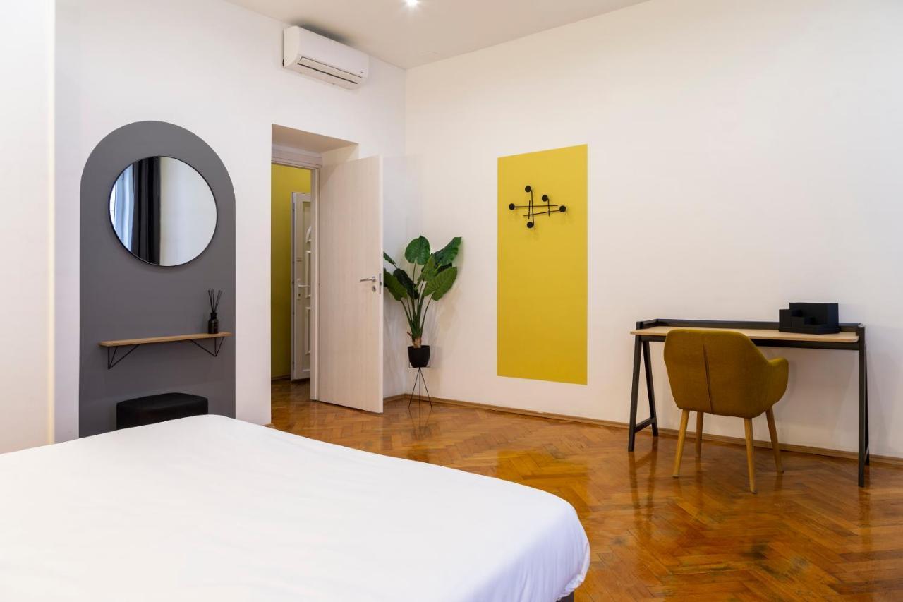 Elegante Appartamento Vicino Alla Stazione - Gold Trieste Ngoại thất bức ảnh